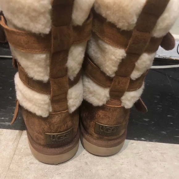 Ugg boots - Picture 3 of 4